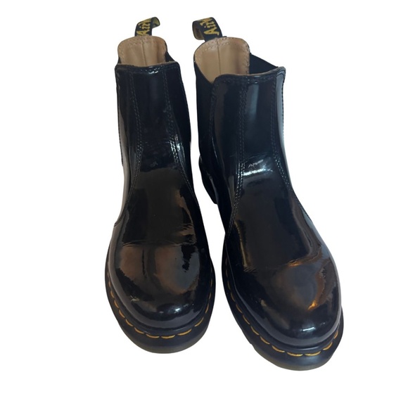Dr. Martens 2976 Black Patent Leather Chelsea Boots Women's Size 9 - Picture 1 of 8